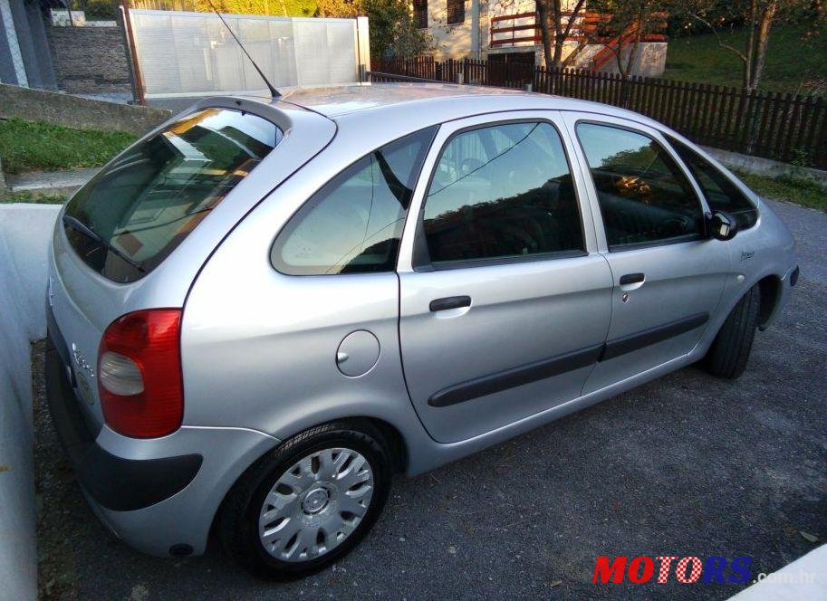 2004' Citroen Xsara Picasso 1,6 I photo #2