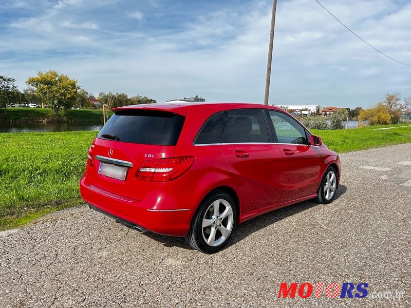 2014' Mercedes-Benz B-Klasa 180 Cdi photo #2