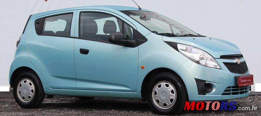 2011' Chevrolet Spark Spark 1,0 16V photo #1
