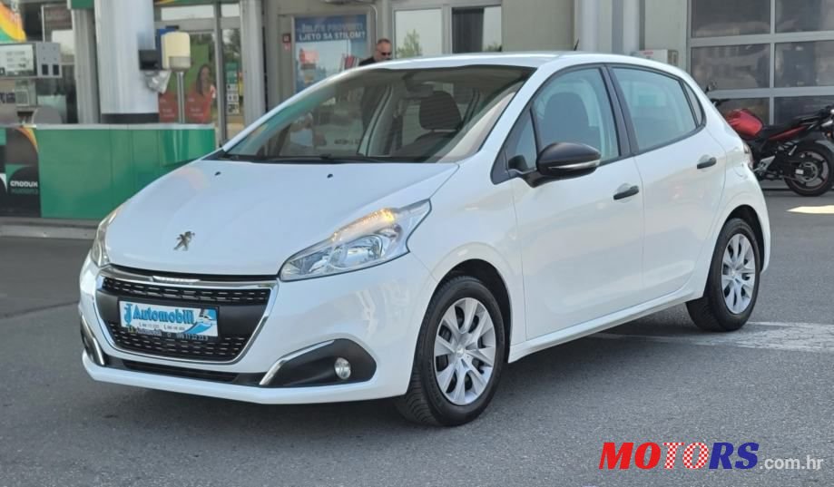 2015' Peugeot 208 photo #3