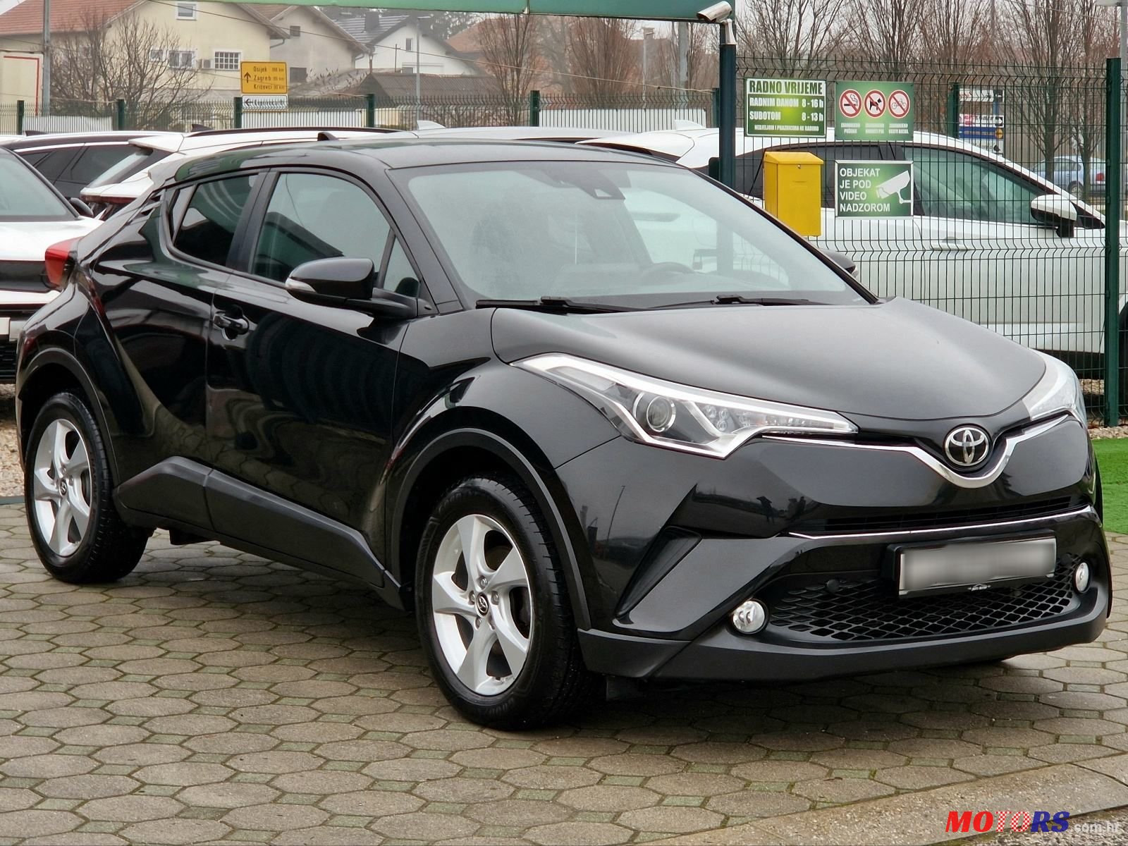 2017' Toyota C-HR 1,2 Turbo photo #5