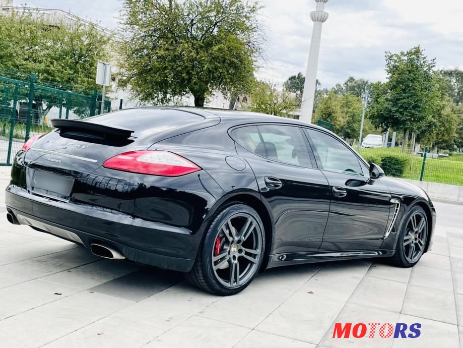 2013' Porsche Panamera Diesel photo #5