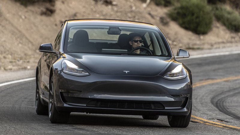Tesla Model 3 owners report significant reliability problems