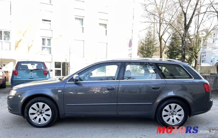 2005' Audi A4 Avant photo #2