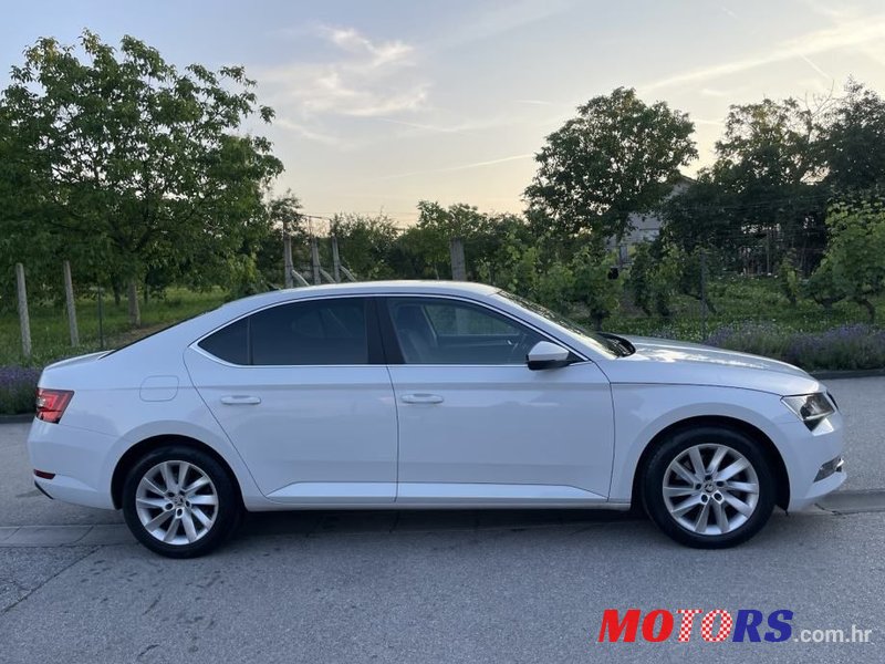 2016' Skoda Superb 2,0 Tdi Dsg photo #4