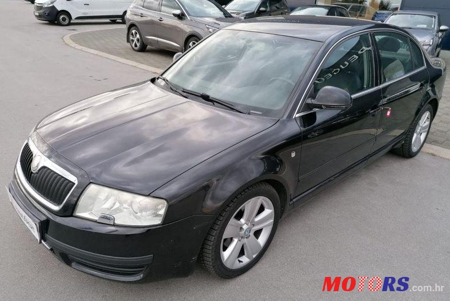 2008' Skoda Superb 2,0 Tdi Pd photo #1