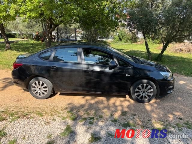 2016' Opel Astra 1,6 Cdti photo #2