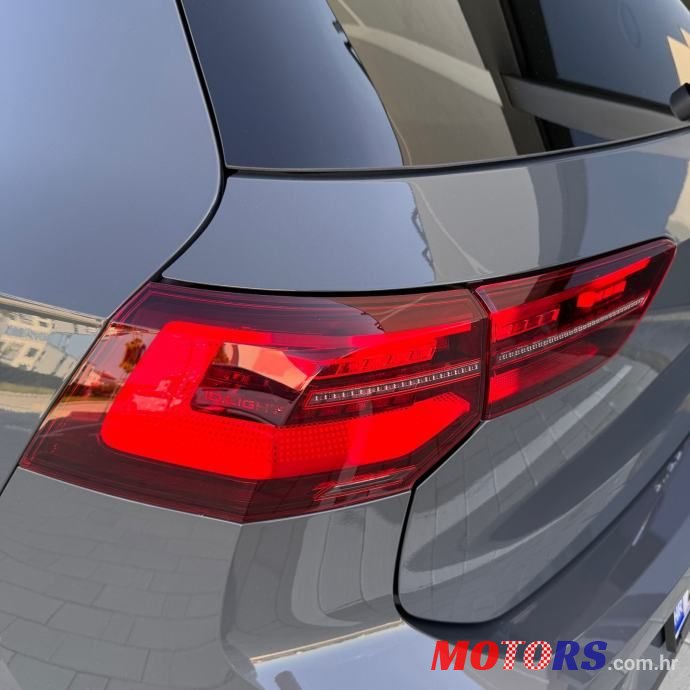 2023' Volkswagen Golf VIII 2,0 Tsi photo #4