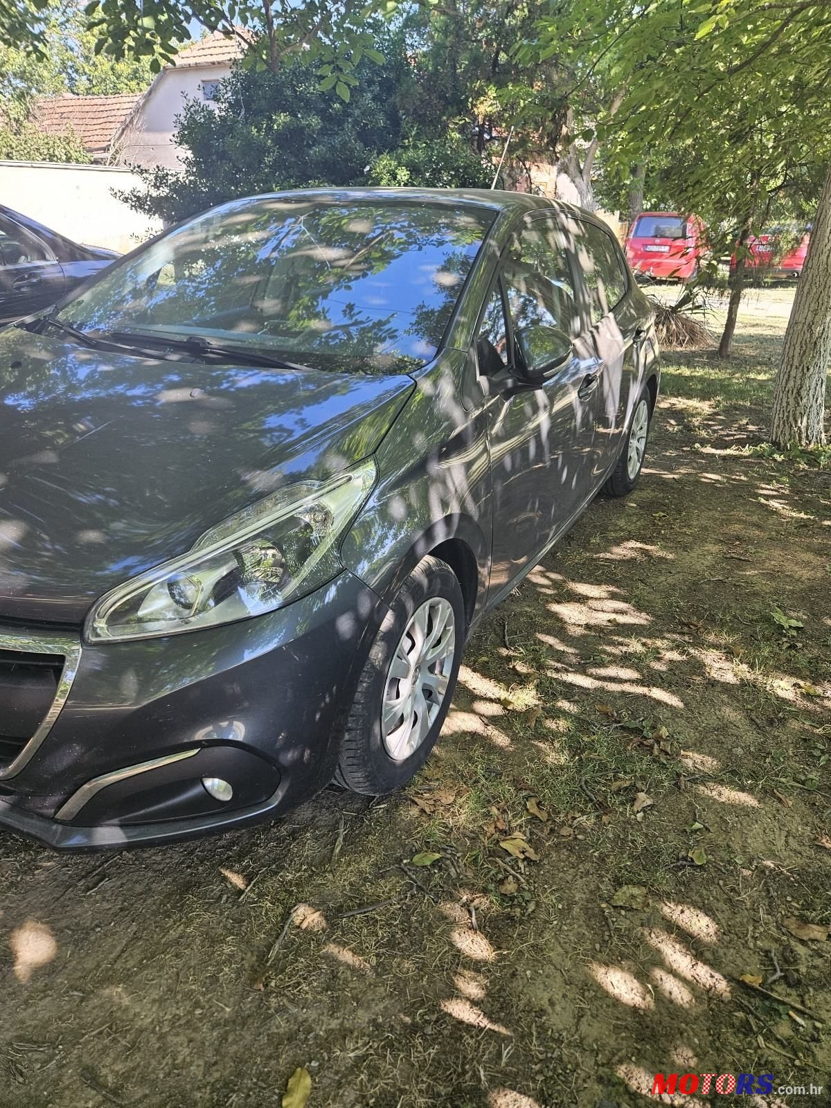 2015' Peugeot 208 1,2 Vti photo #5