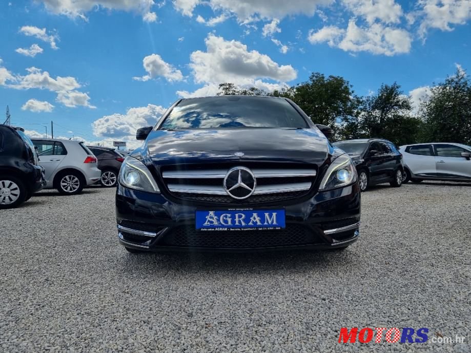2013' Mercedes-Benz B-Klasa 200 Cdi photo #3