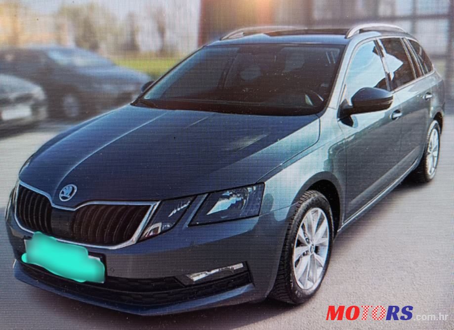 2020' Skoda Octavia Combi photo #1