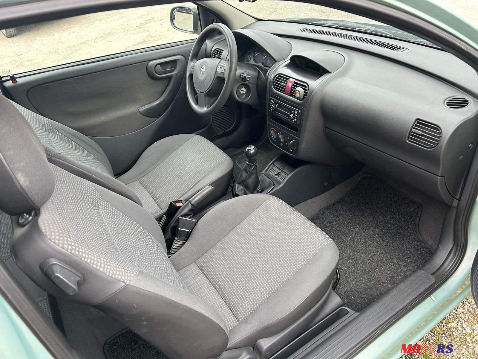 2002' Opel Corsa 1,2 16V photo #2