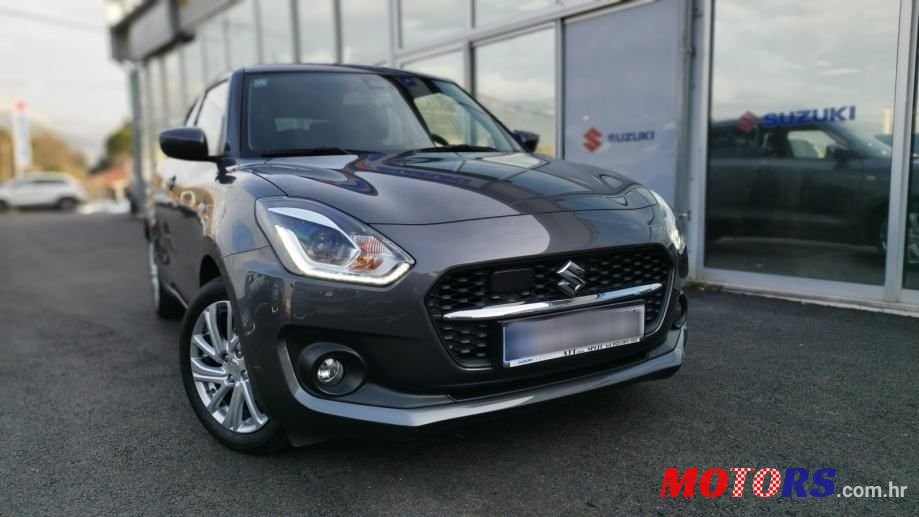 2021' Suzuki Swift 1,2 photo #2