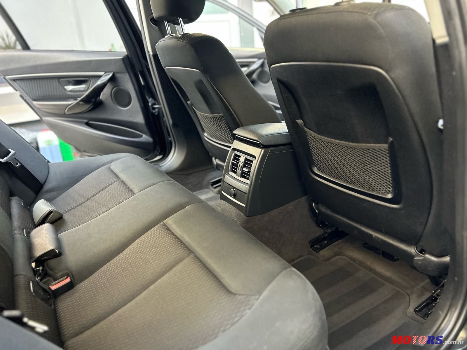 2012' BMW Serija 3 320D photo #3