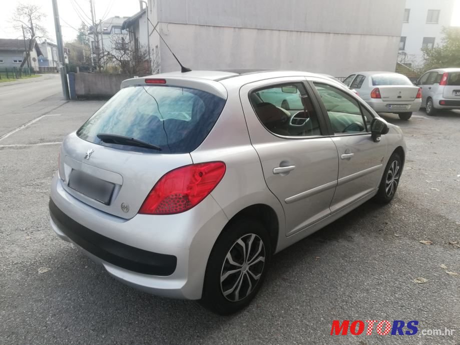 2009' Peugeot 207 1,6 Hdi photo #5