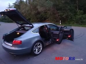 2010' Audi A5 Sportback photo #1