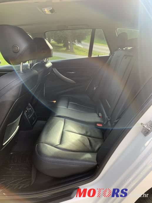 2015' BMW Serija 3 318D Sport photo #3