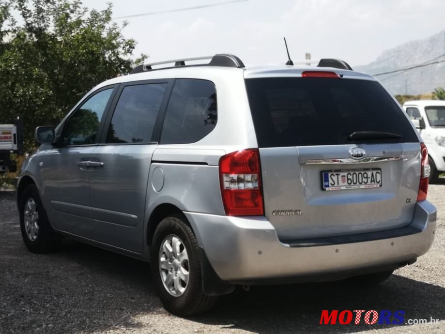 2007' Kia Carnival photo #6