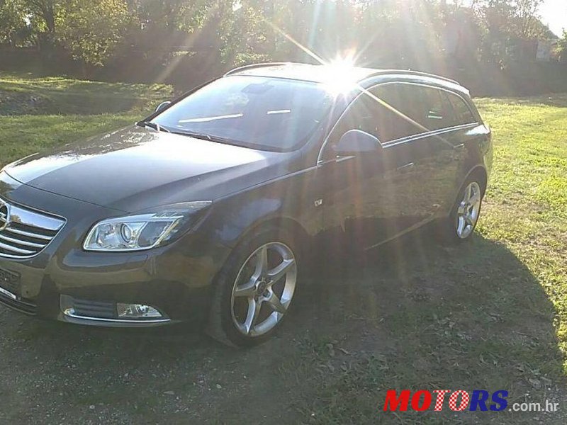 2011' Opel Insignia 2,0 Cdti Sport photo #1