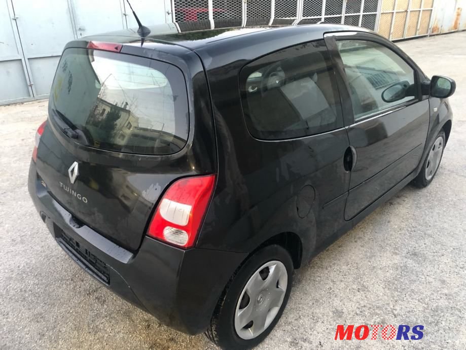 2011' Renault Twingo photo #6