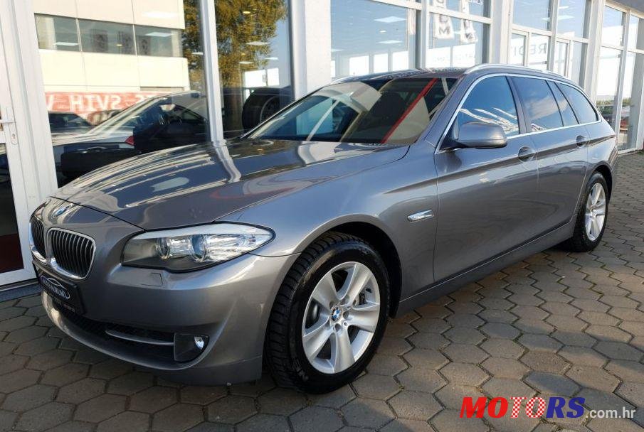 2010' BMW Serija 5 Touring 520D photo #1