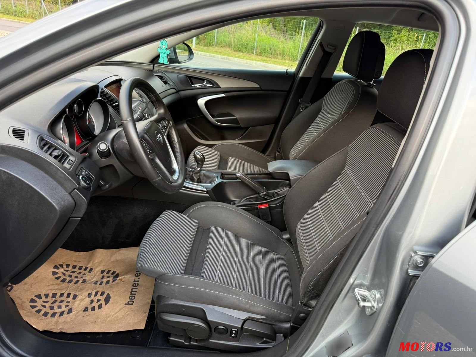 2012' Opel Insignia Karavan photo #4