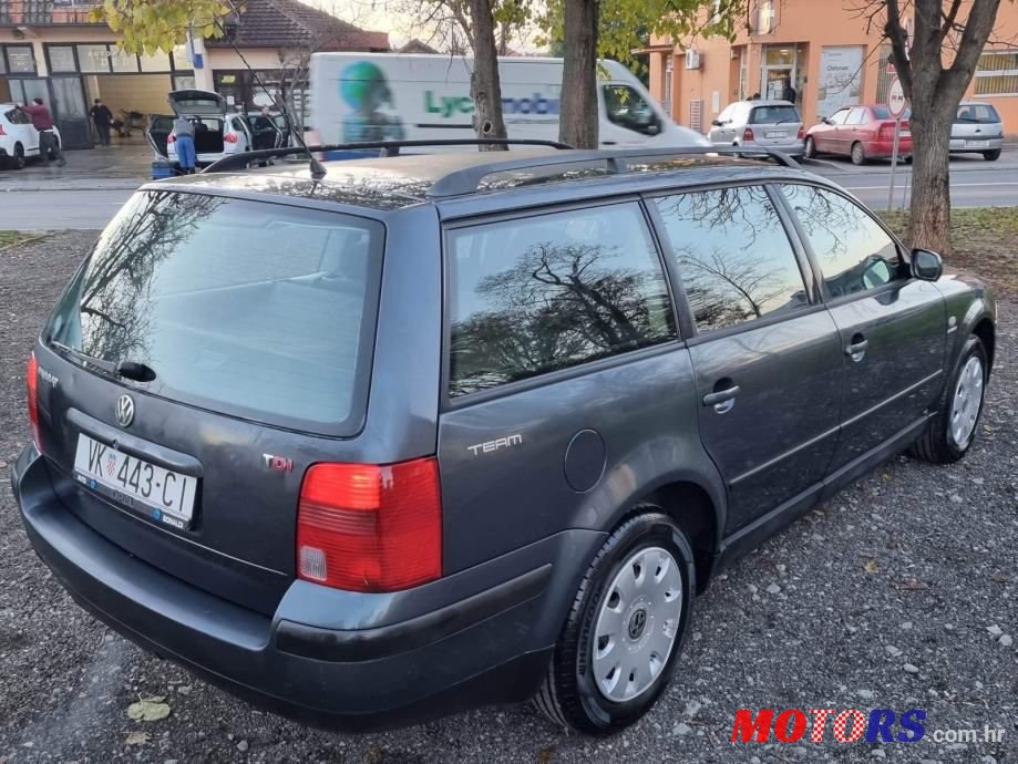 2000' Volkswagen Passat Variant photo #6