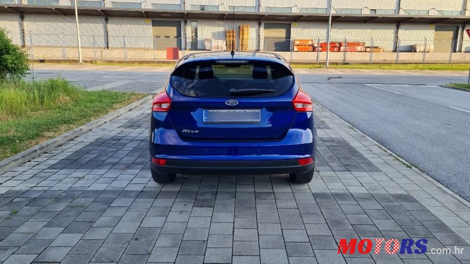 2016' Ford Focus photo #5