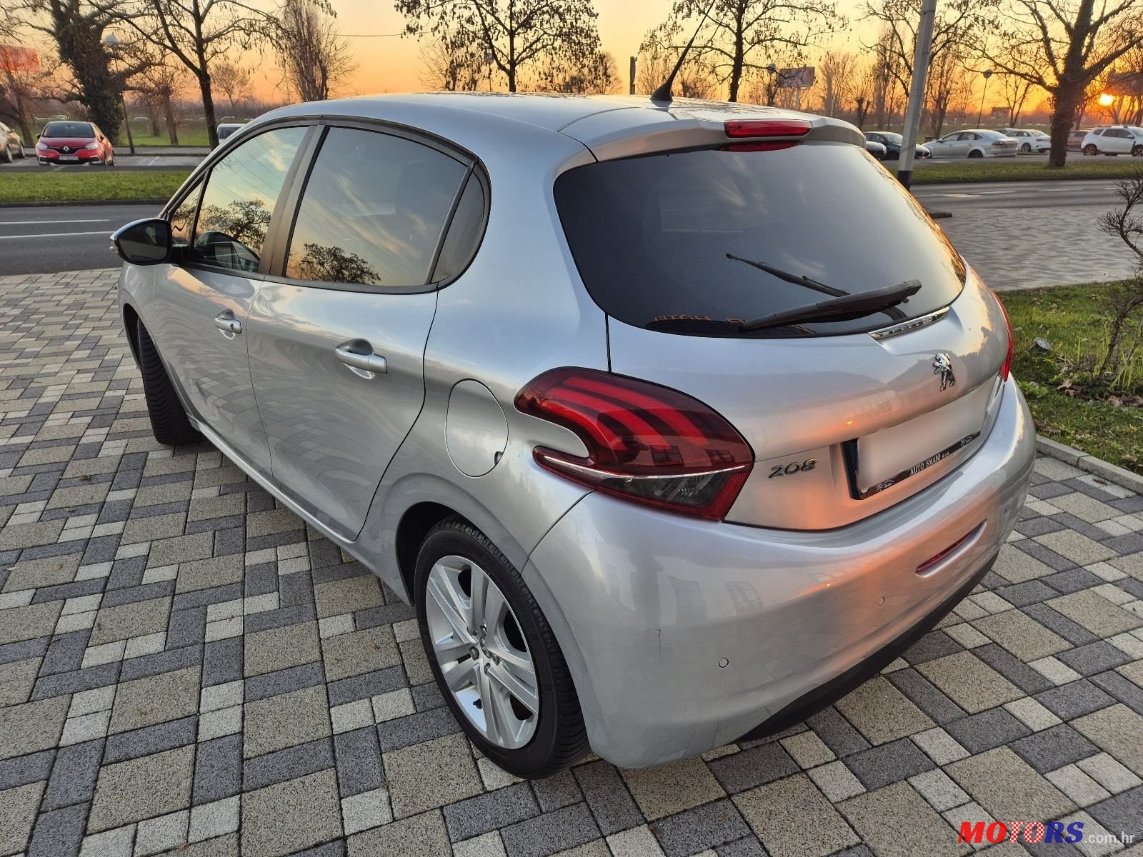 2017' Peugeot 208 1,2 Puretech photo #6