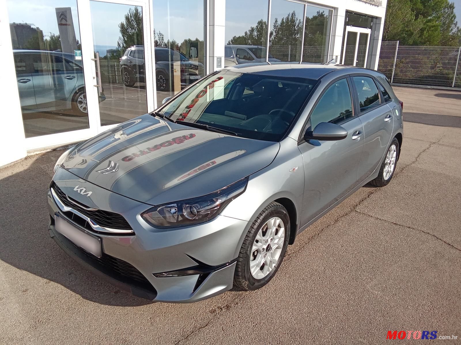 2023' Kia Ceed 1.0 T-Gdi photo #1