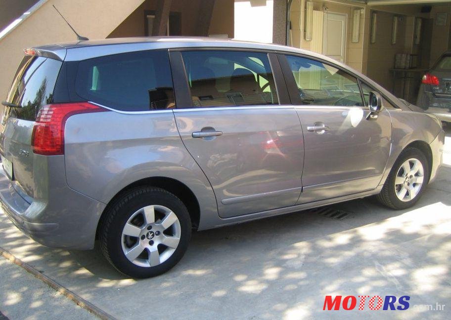 2016' Peugeot 5008 1,6 photo #1