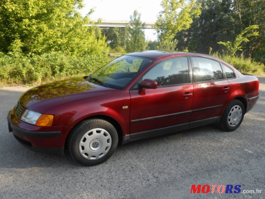 1997' Volkswagen Passat photo #1