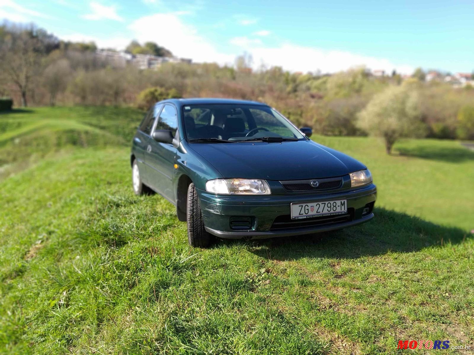 1999' Mazda 323 P photo #1