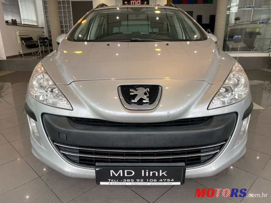 2009' Peugeot 308 Sw photo #2