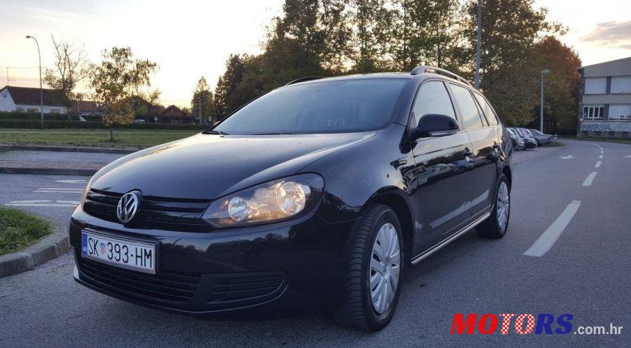 2013' Volkswagen Golf Vi Variant photo #1