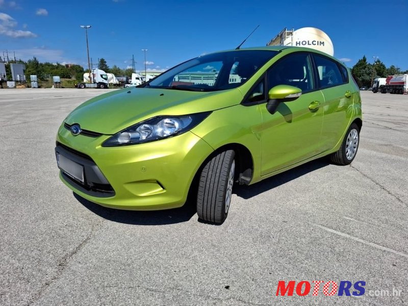 2012' Ford Fiesta 1.4 Tdci Trend photo #2