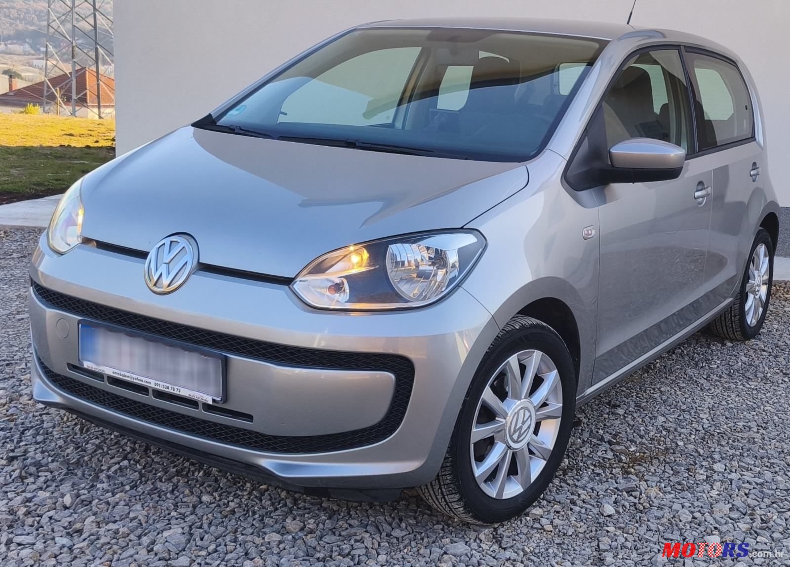 2013' Volkswagen Up! 1,0 Up! photo #1