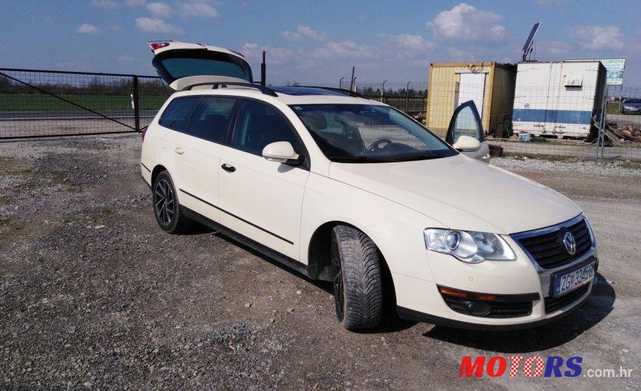 2010' Volkswagen Passat Variant photo #5