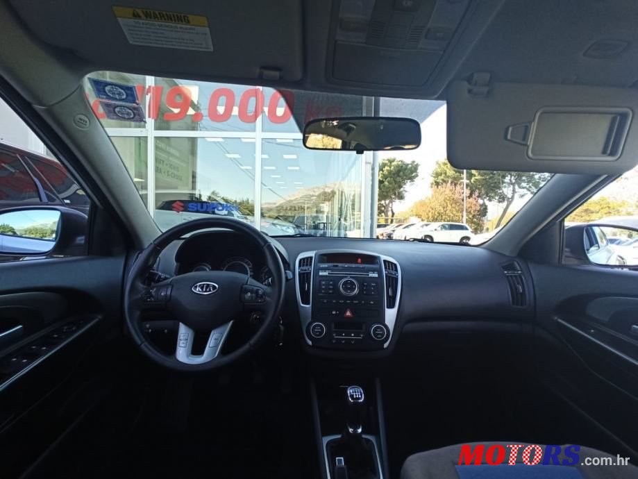 2011' Kia Ceed 1.6 photo #1