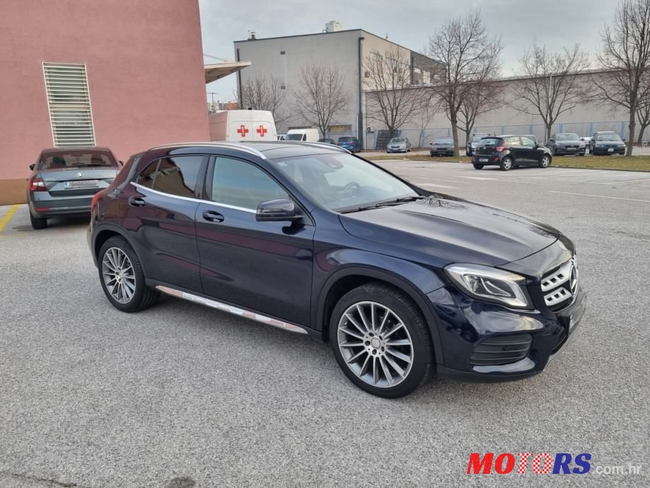 2017' Mercedes-Benz GLA 200 D Amg photo #2