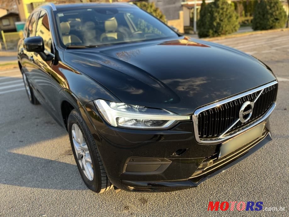 2019' Volvo XC60 D4 Awd photo #2