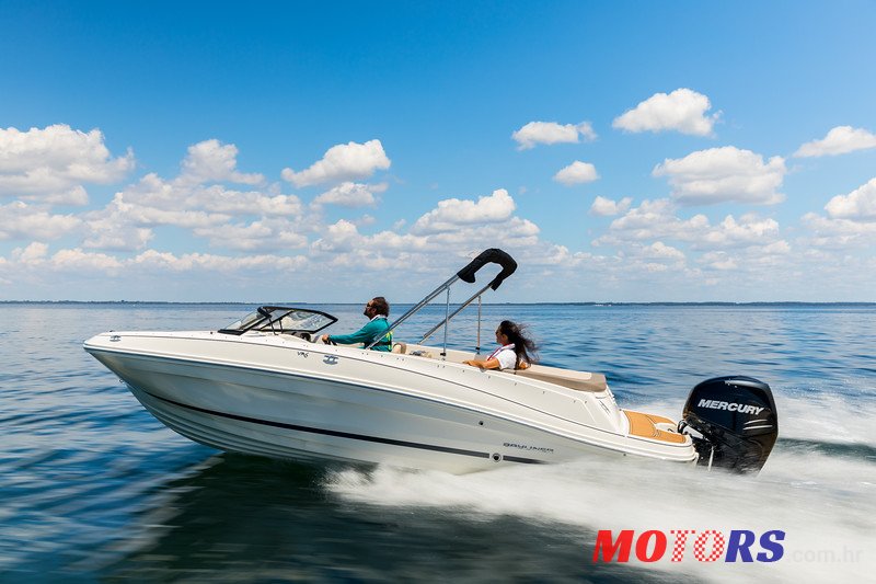2021' Bayliner VR6 MY 2022 photo #3