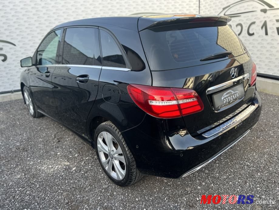 2015' Mercedes-Benz B-Klasa 200 Cdi photo #6