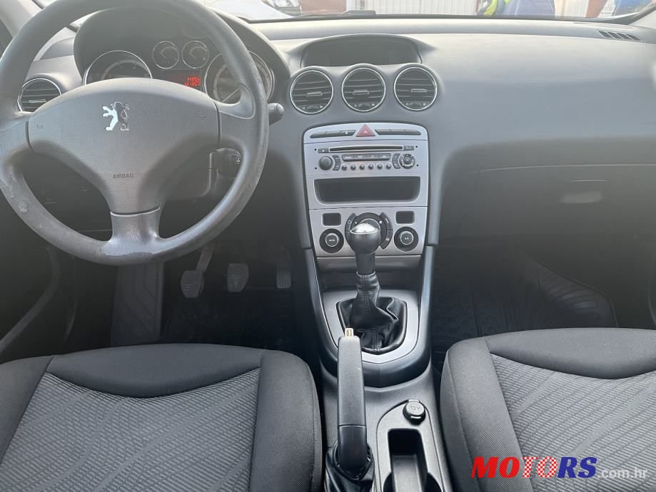 2011' Peugeot 308 1,4 16V Vti photo #6