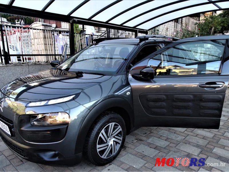 2015' Citroen C4 Cactus photo #3