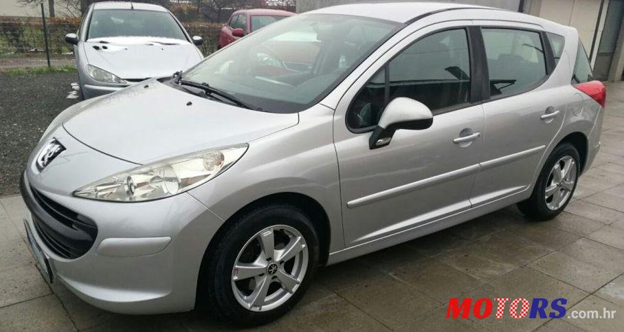 2009' Peugeot 207 Sw photo #1