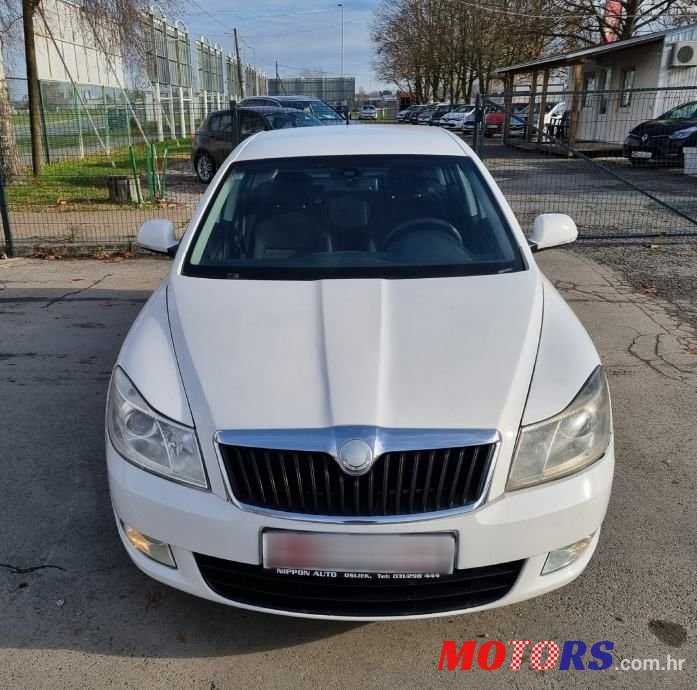 2009' Skoda Octavia 2,0 Tdi photo #2