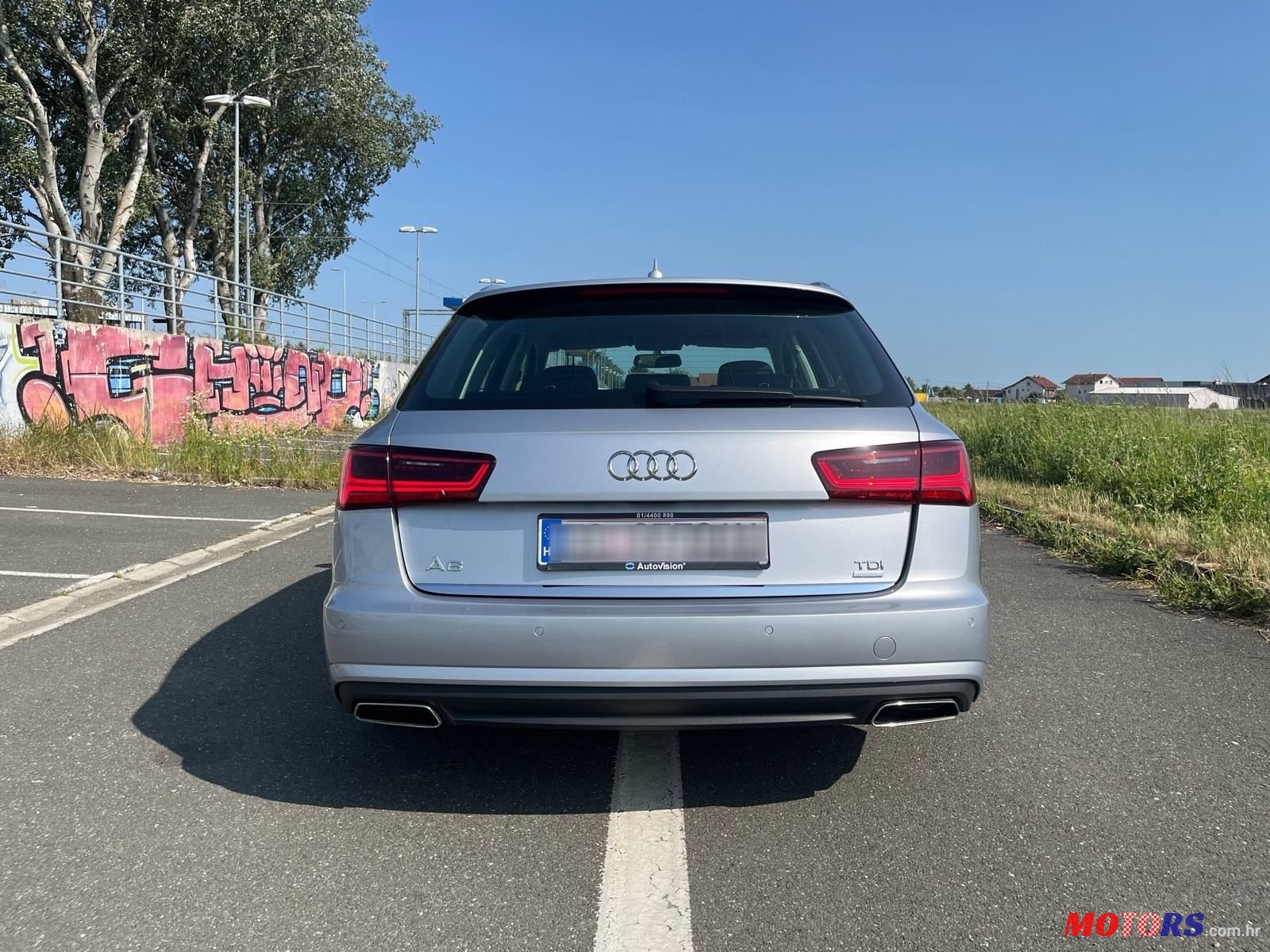 2015' Audi A6 Avant photo #5