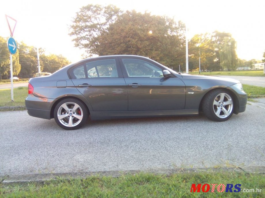 2005' BMW 3 Series photo #1