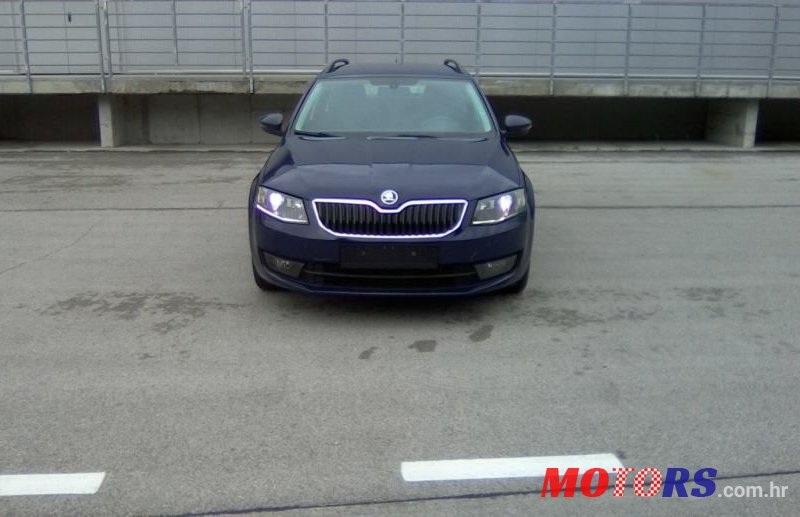 2013' Skoda Octavia Combi photo #1